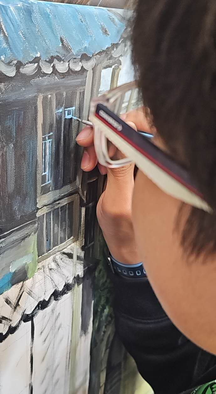 A 6ARTS student at work